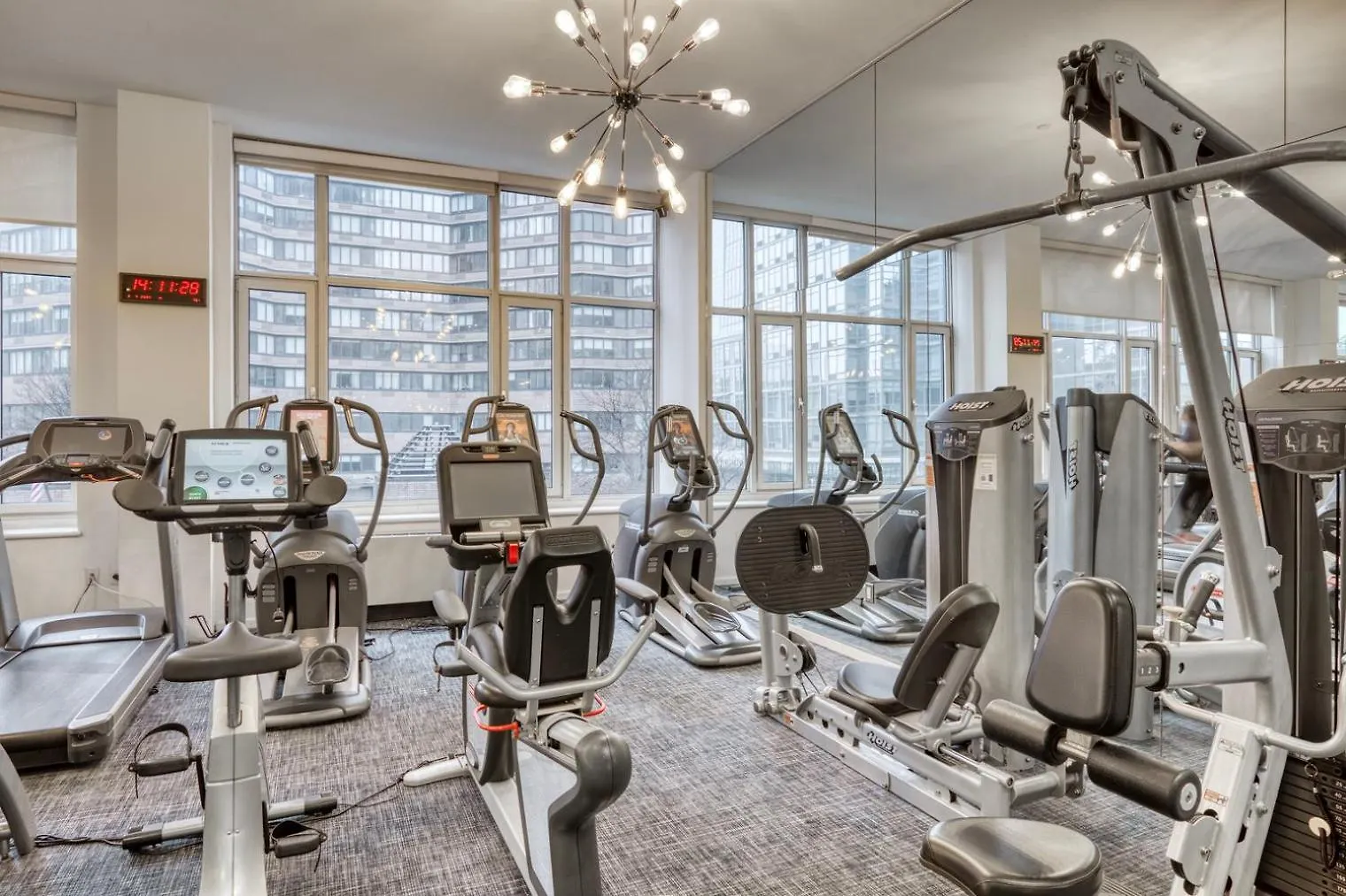 Blueground Hells Kitch Gym Wd Nr Pier 84 Nyc-1475 Apartment New York United States